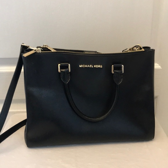 MICHAEL Michael Kors Handbags - Michael Kors large crossbody tote